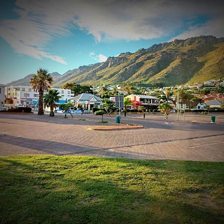 Bay-Side Apartment, Gordon'S Bay Екстериор снимка