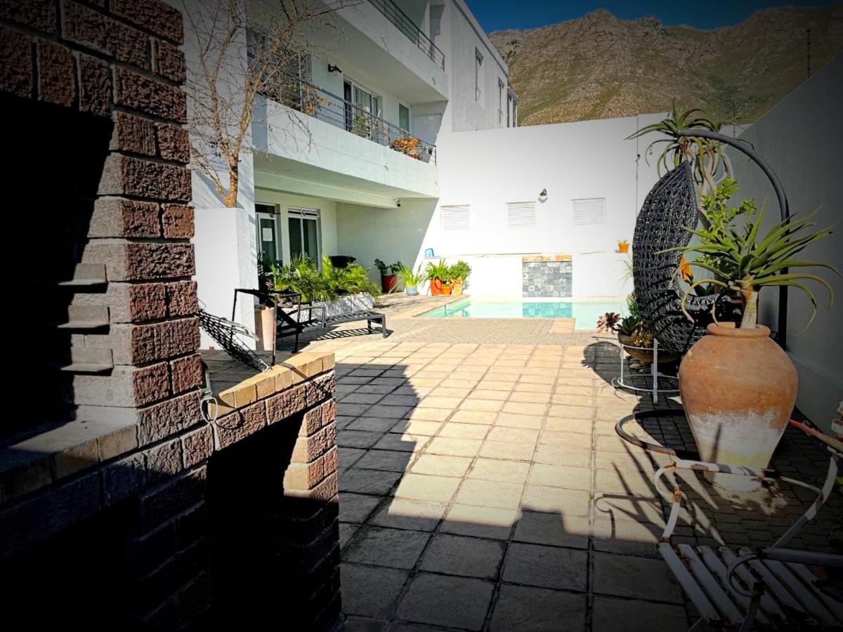 Bay-Side Apartment, Gordon'S Bay Екстериор снимка