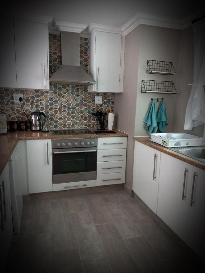 Bay-Side Apartment, Gordon'S Bay Екстериор снимка